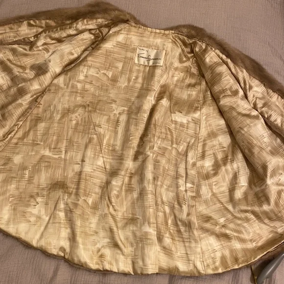 FURS BY EDWARD GLASSER CHICAGO Vintage Brown Fur Poncho / CAPE. One size - Picture 7 of 11